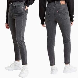 LEVI’S Wedgie Skinny Button fly high rise black denim jeans women’s size 27